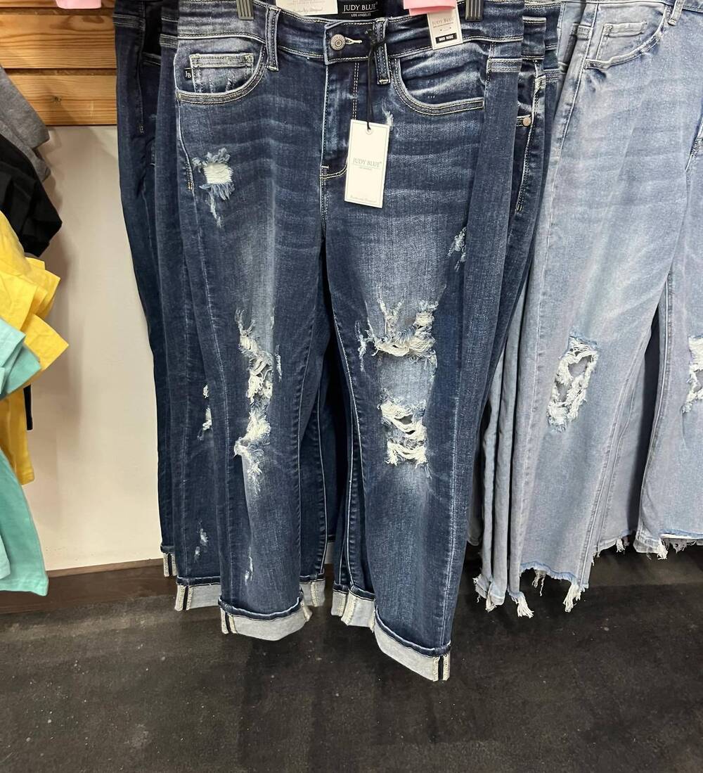 NEW JUDY BLUE women's mid-rise boyfriend fit jeans in blue